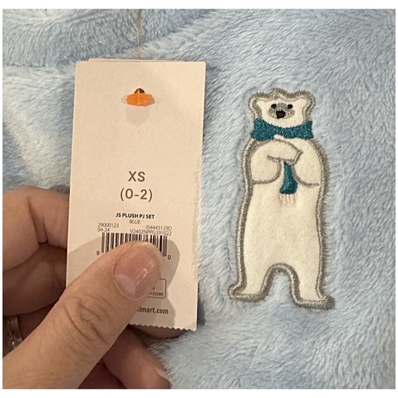 WOMEN’S CREW NECK PLUSH PAJAMA SET - Picture 6 of 7